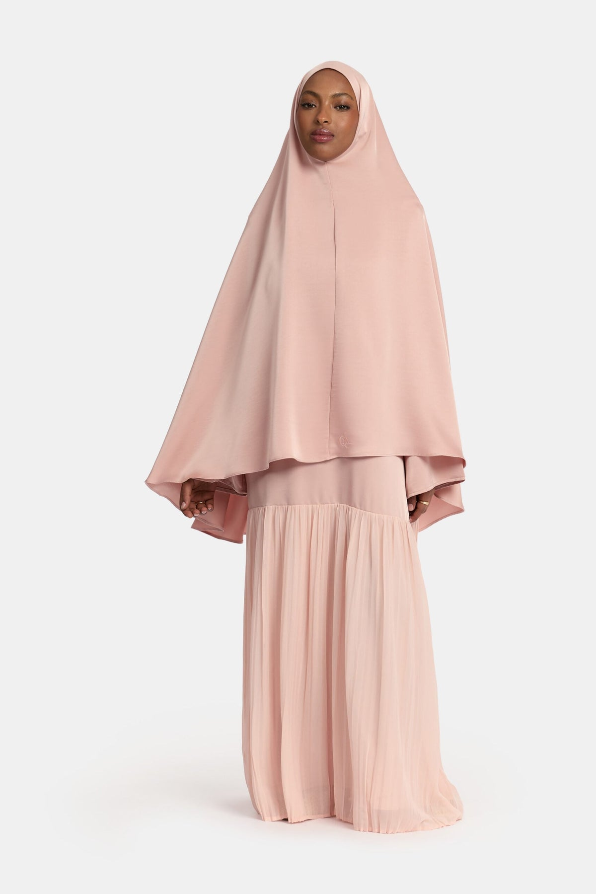 Khimar satin Peach (Pleated)