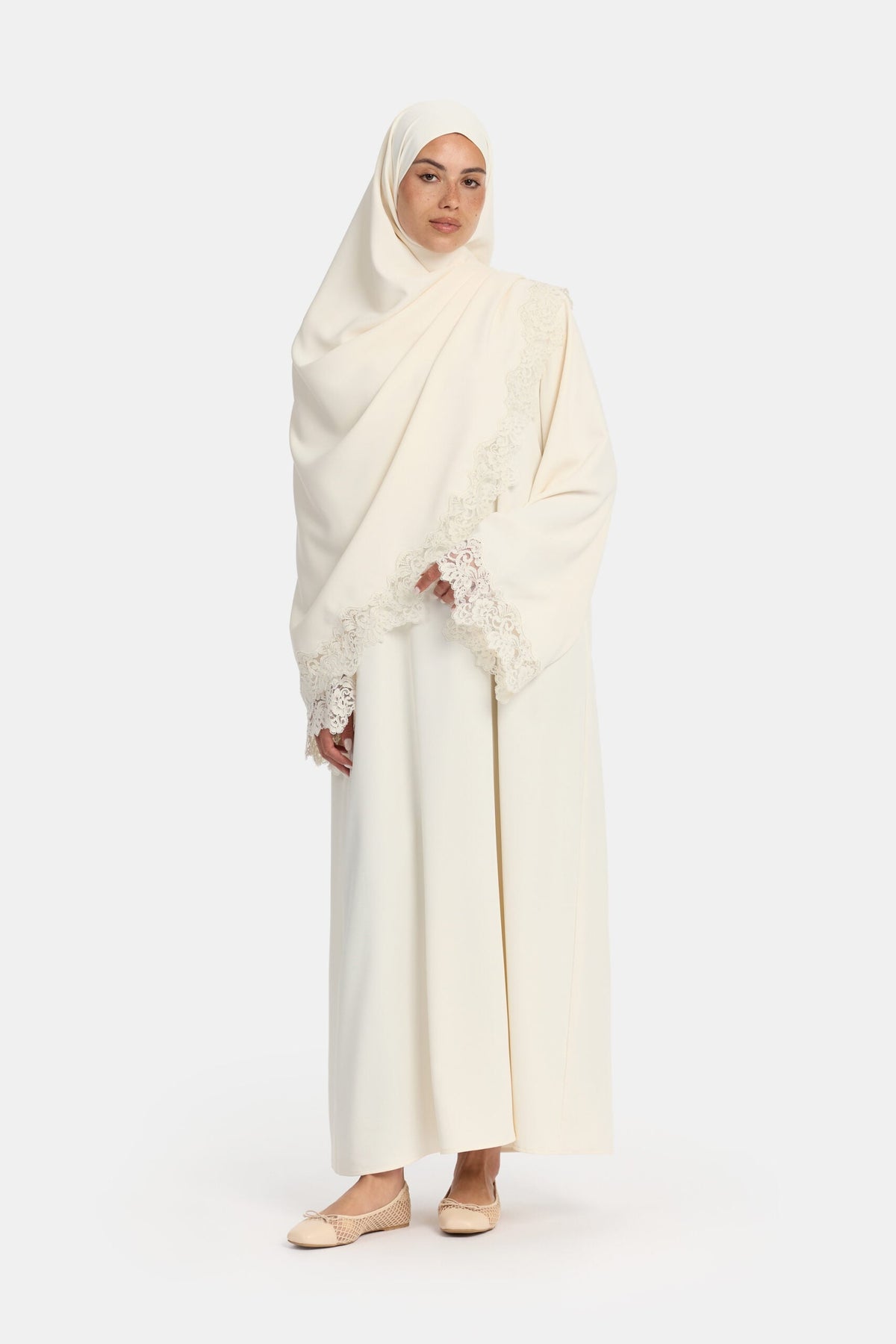 Lace Wavy edge abaya Cream