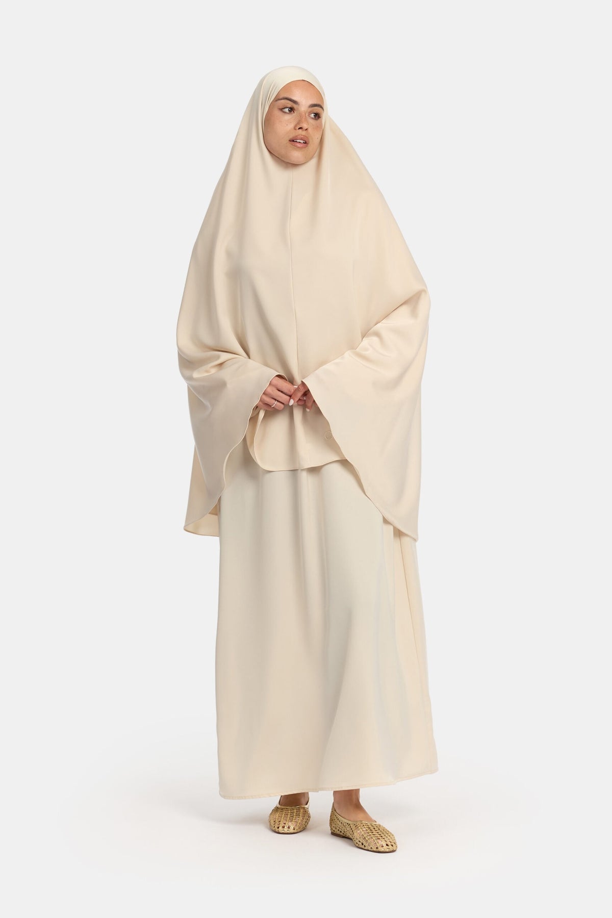 Satin khimar Almond White (Balloon sleeve)