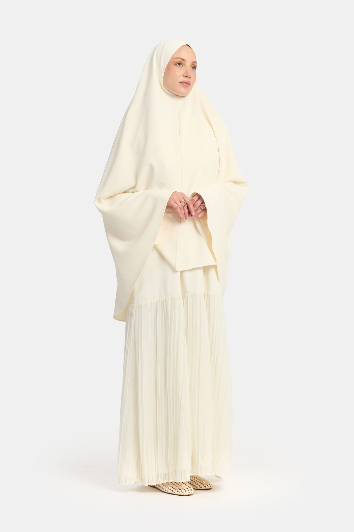 Khimar Cream (Pleated skirt)