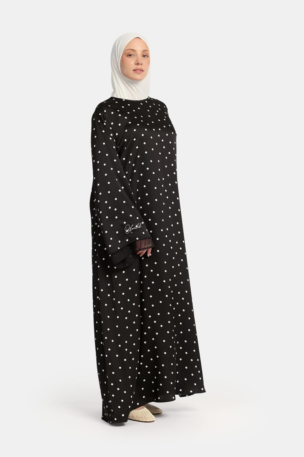 Soft dot Double sleeve abaya Black