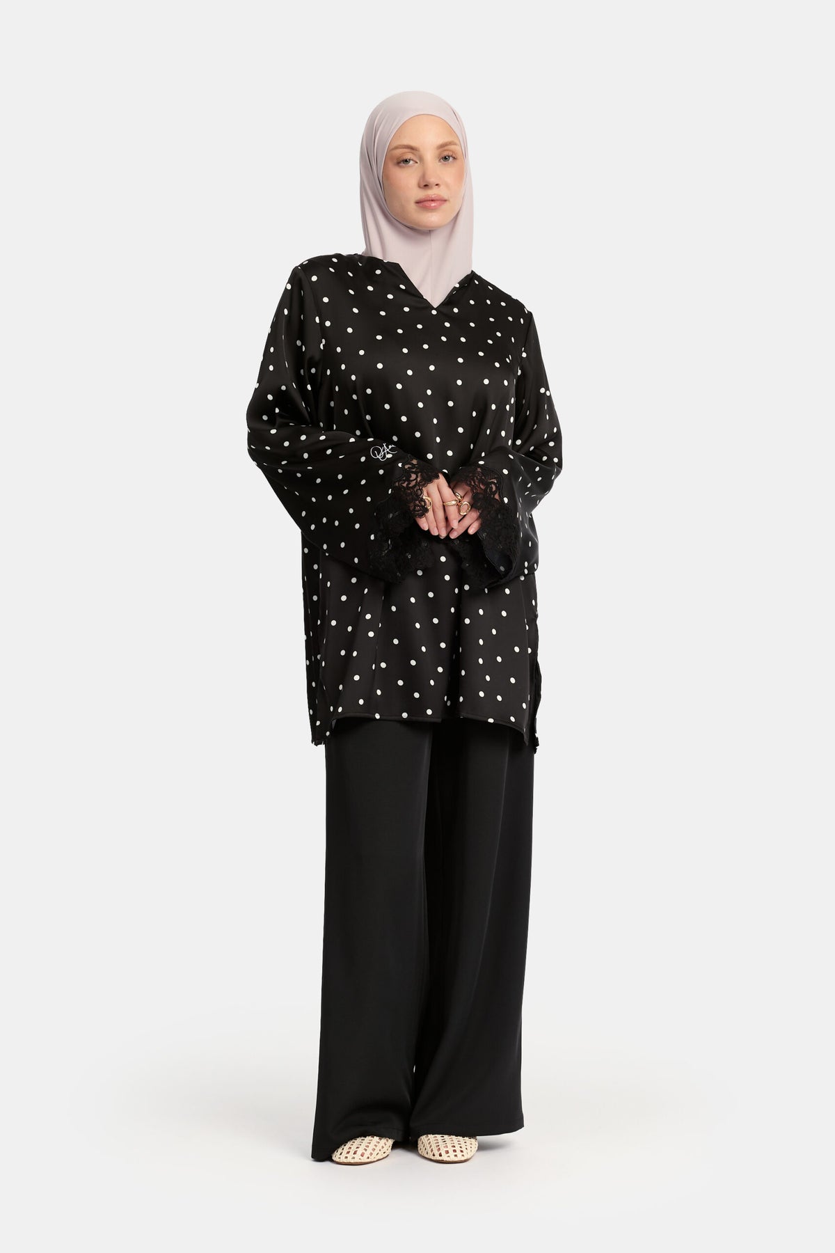 Soft dot Lace wavy edge Twinset Black