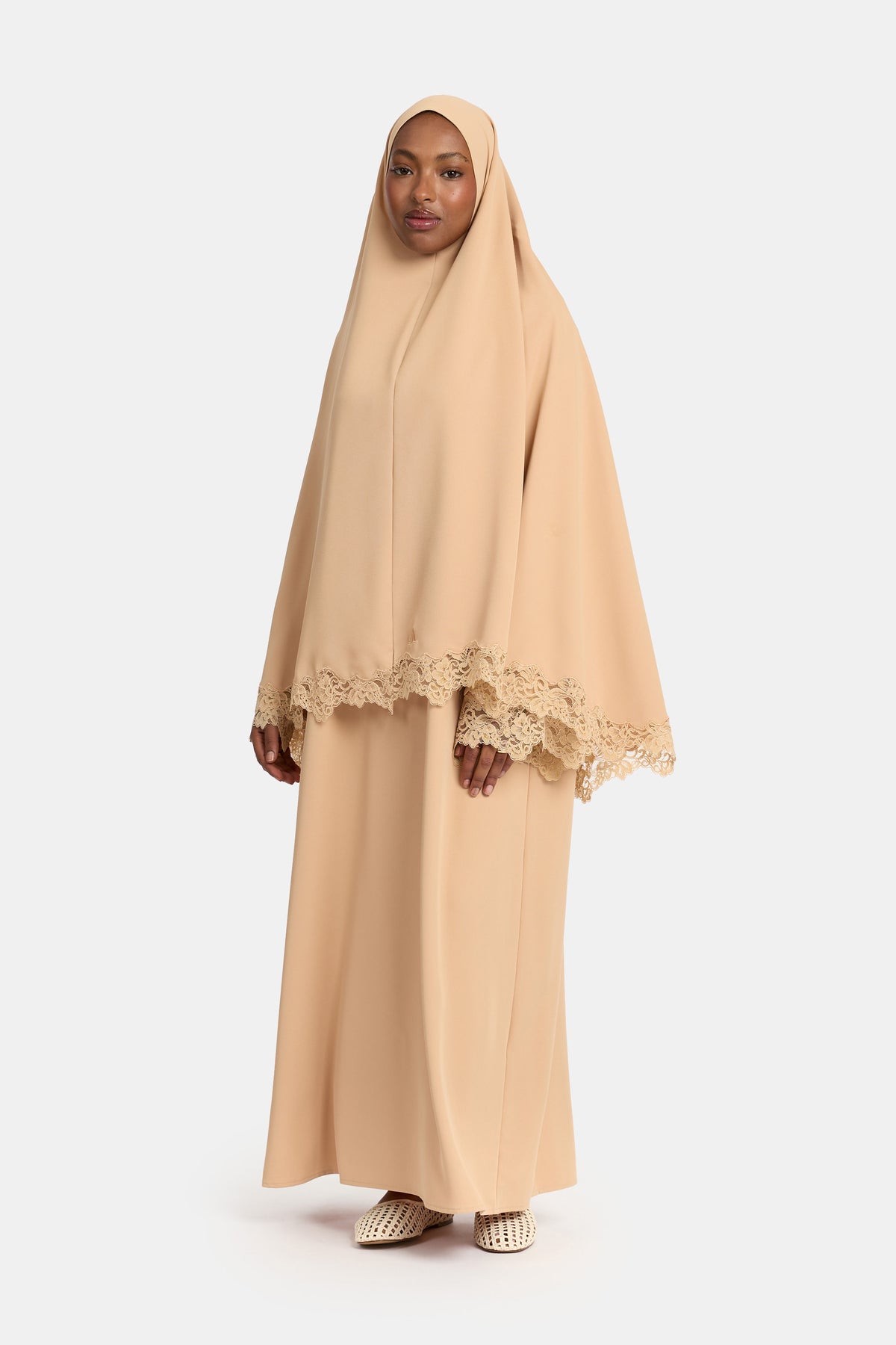 Khimar mit Wellenkante aus Spitze, Farbe: Candied Ginger