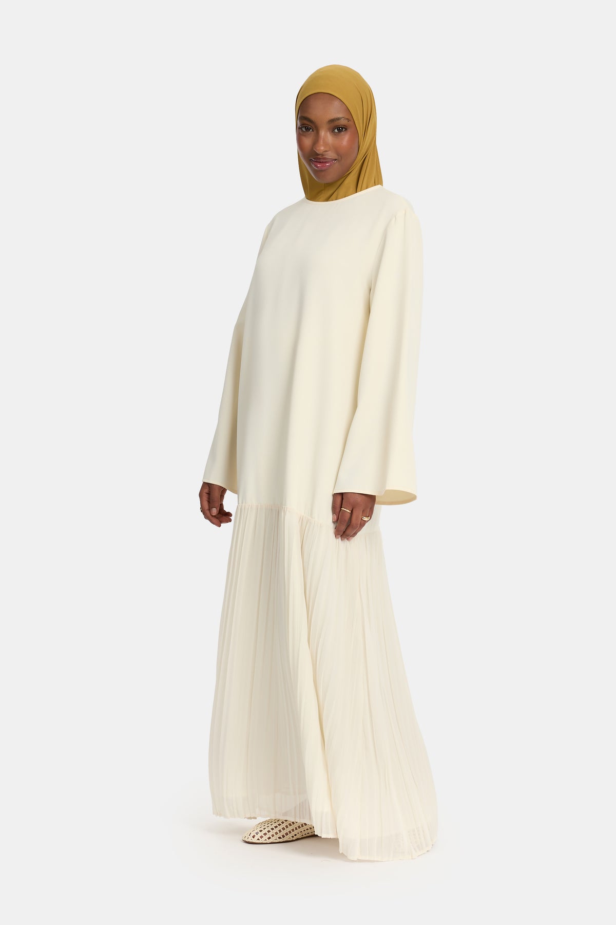 Pleated skirt abaya Egret