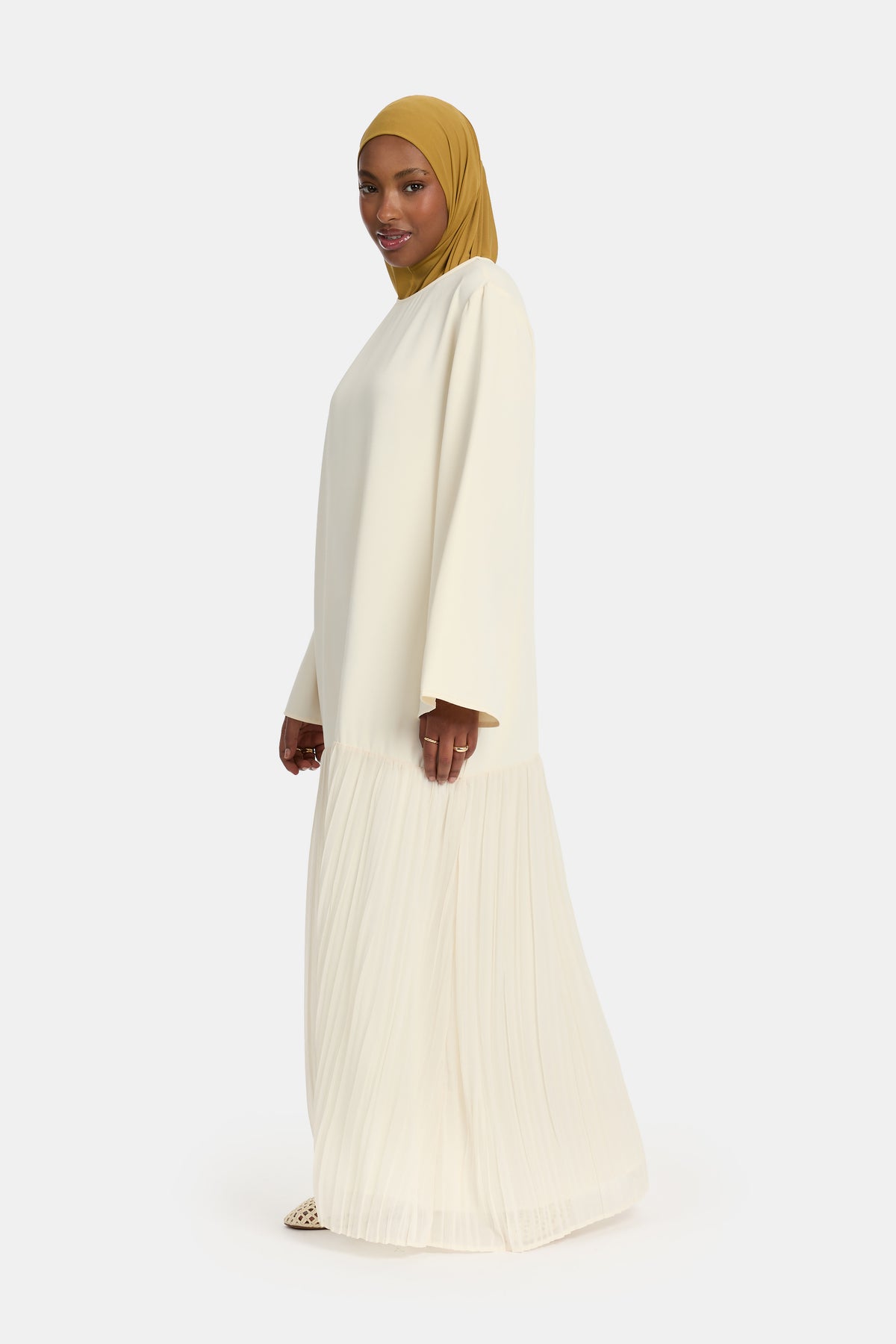 Pleated skirt abaya Egret