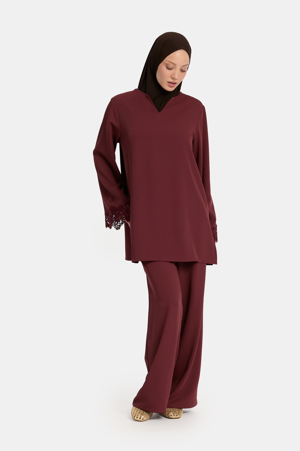 Lace wavy edge twinset Red Mahogany