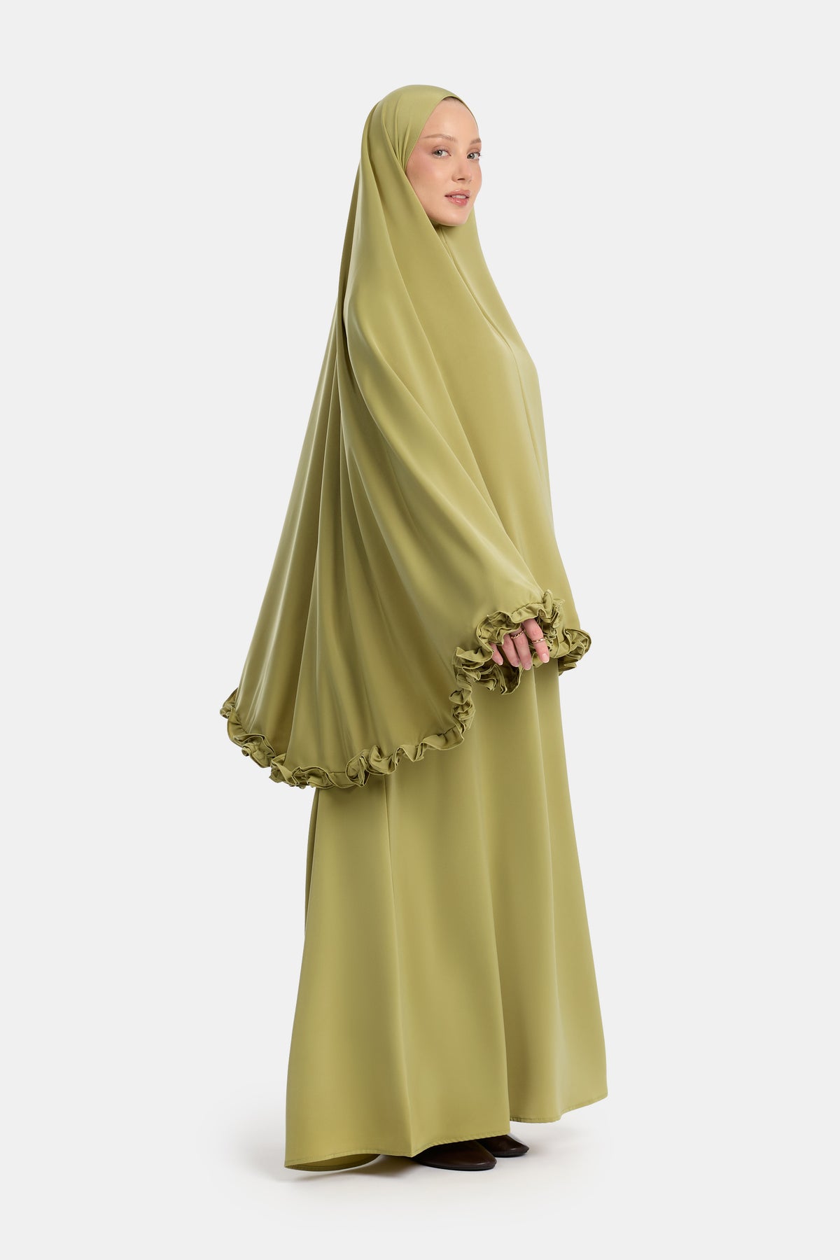 Satin Khimar gewellt mit Rüschen Light Olive