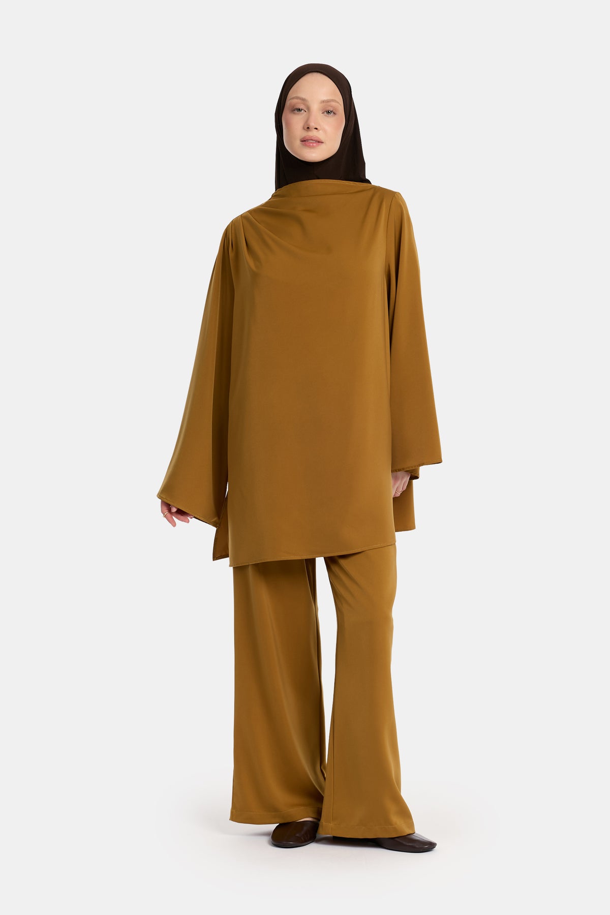 Asymmetrisches Twinset Honig-Oliv