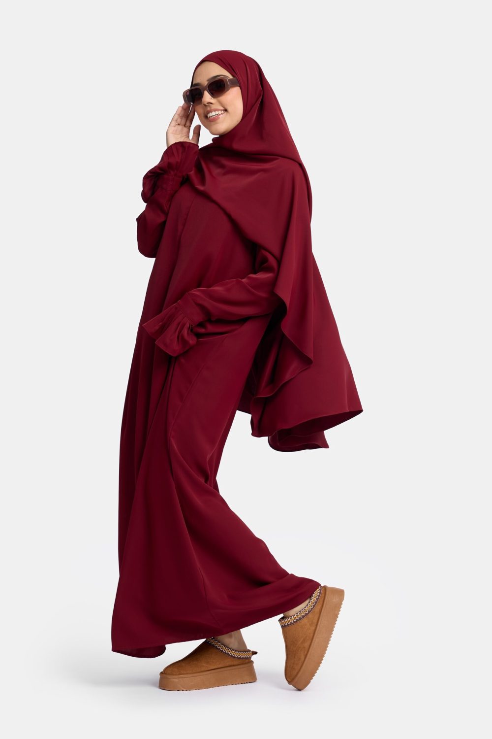 Excellent flower abaya Bordeaux