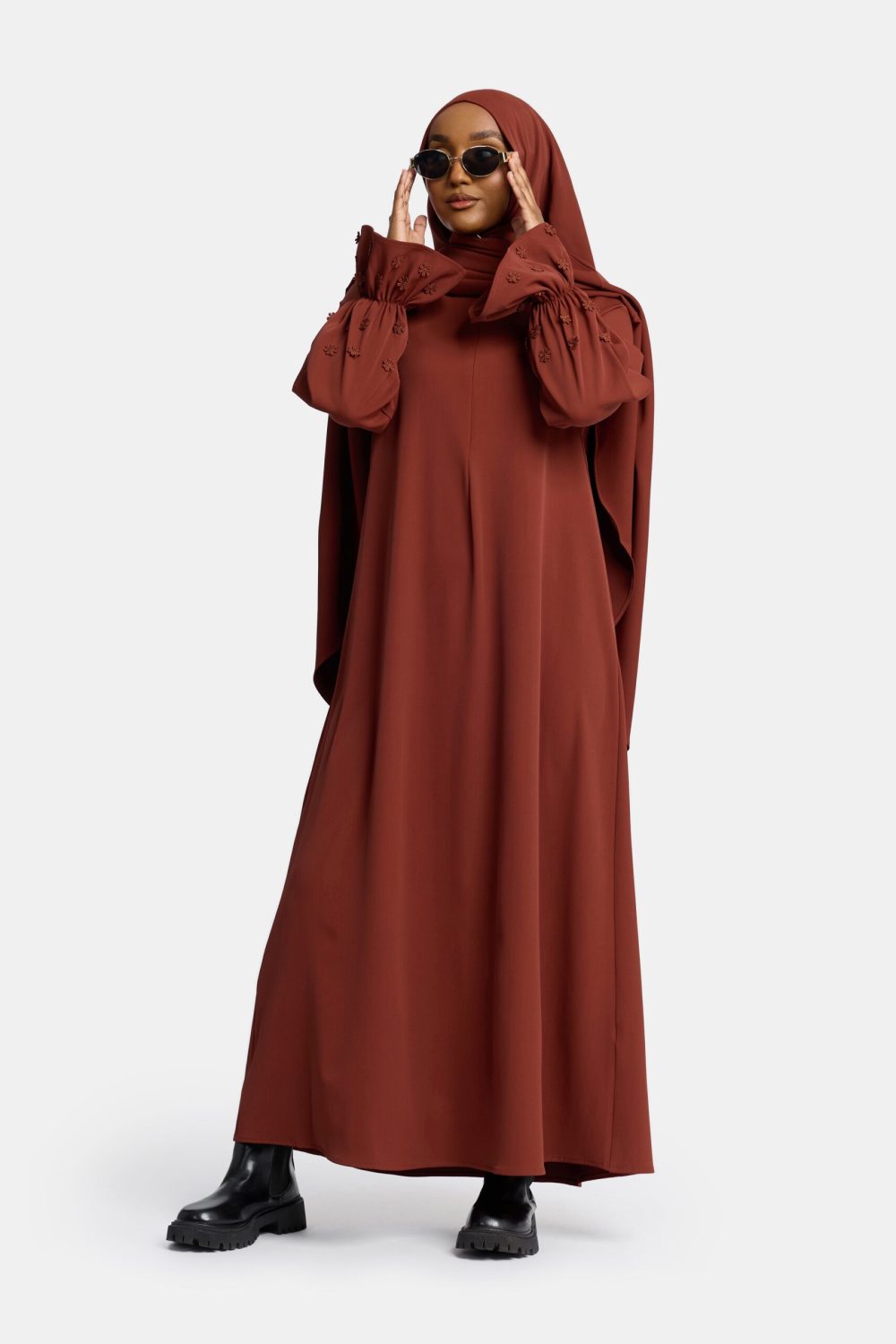 Embroidery abaya Red Wood