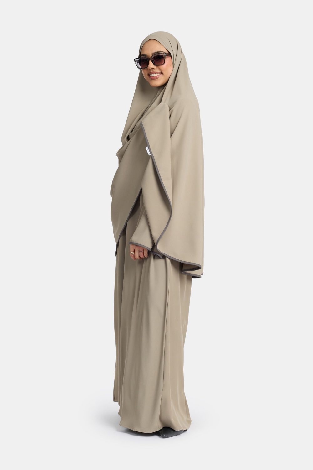 Magnet abaya and khimar set Sage Grey - Afbeelding 3