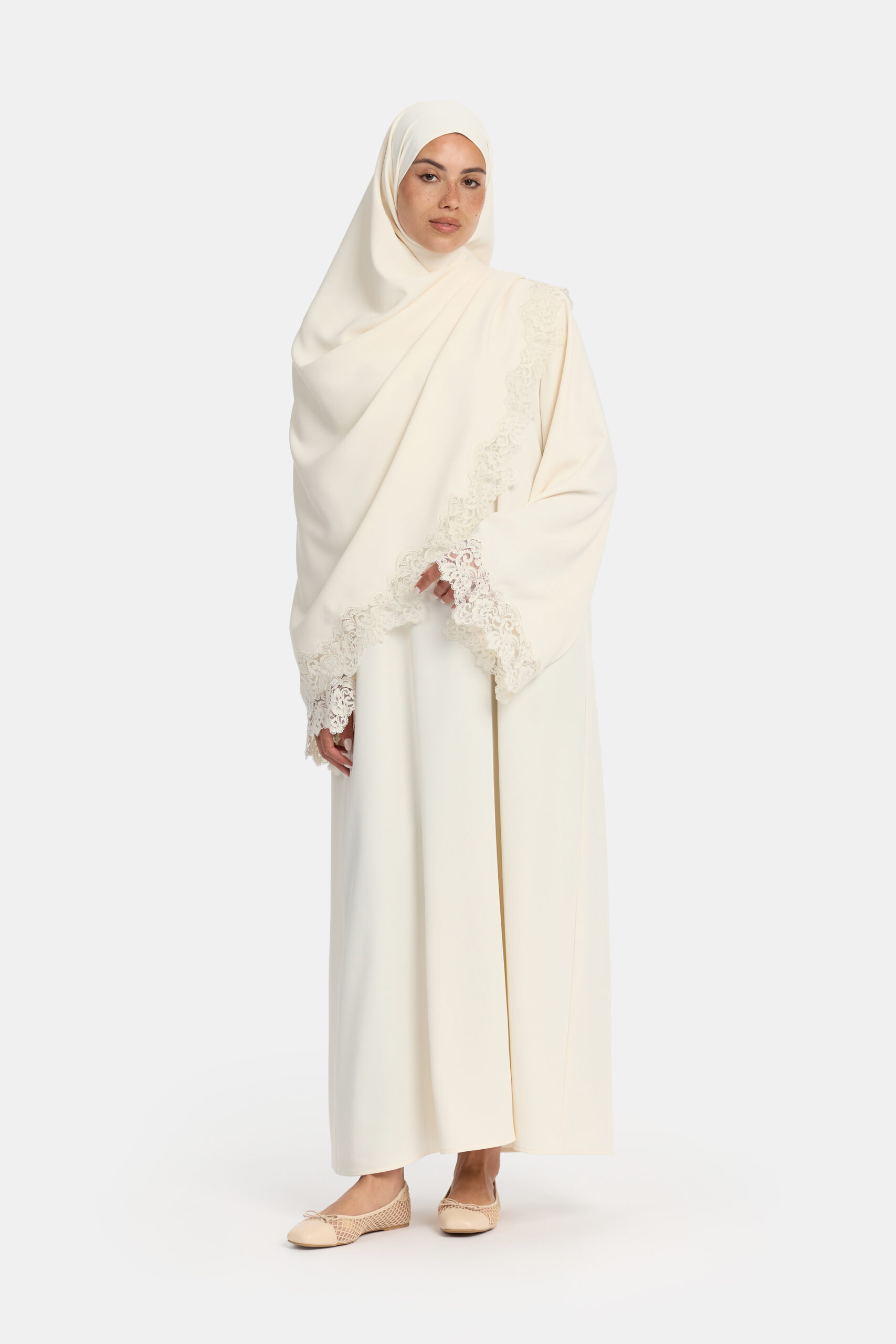 Lace Wavy edge abaya Cream