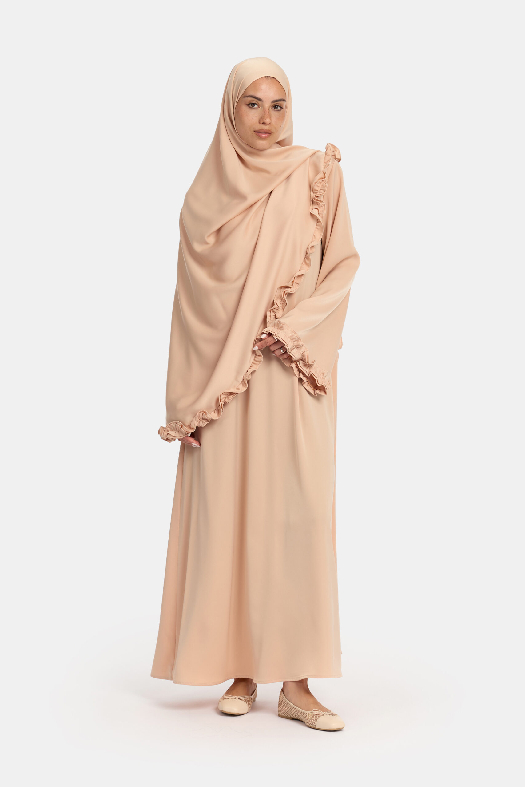 Satin wavy ruffle abaya Peach Almond - Afbeelding 2