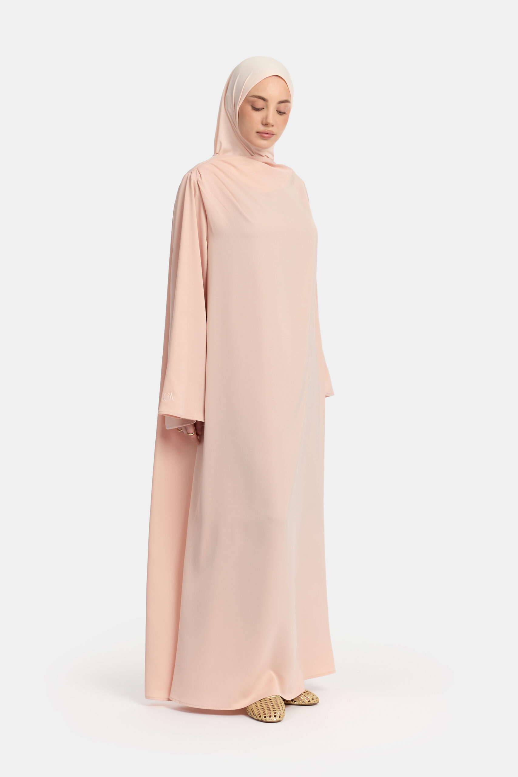Asymmetric satin abaya Cream Pink