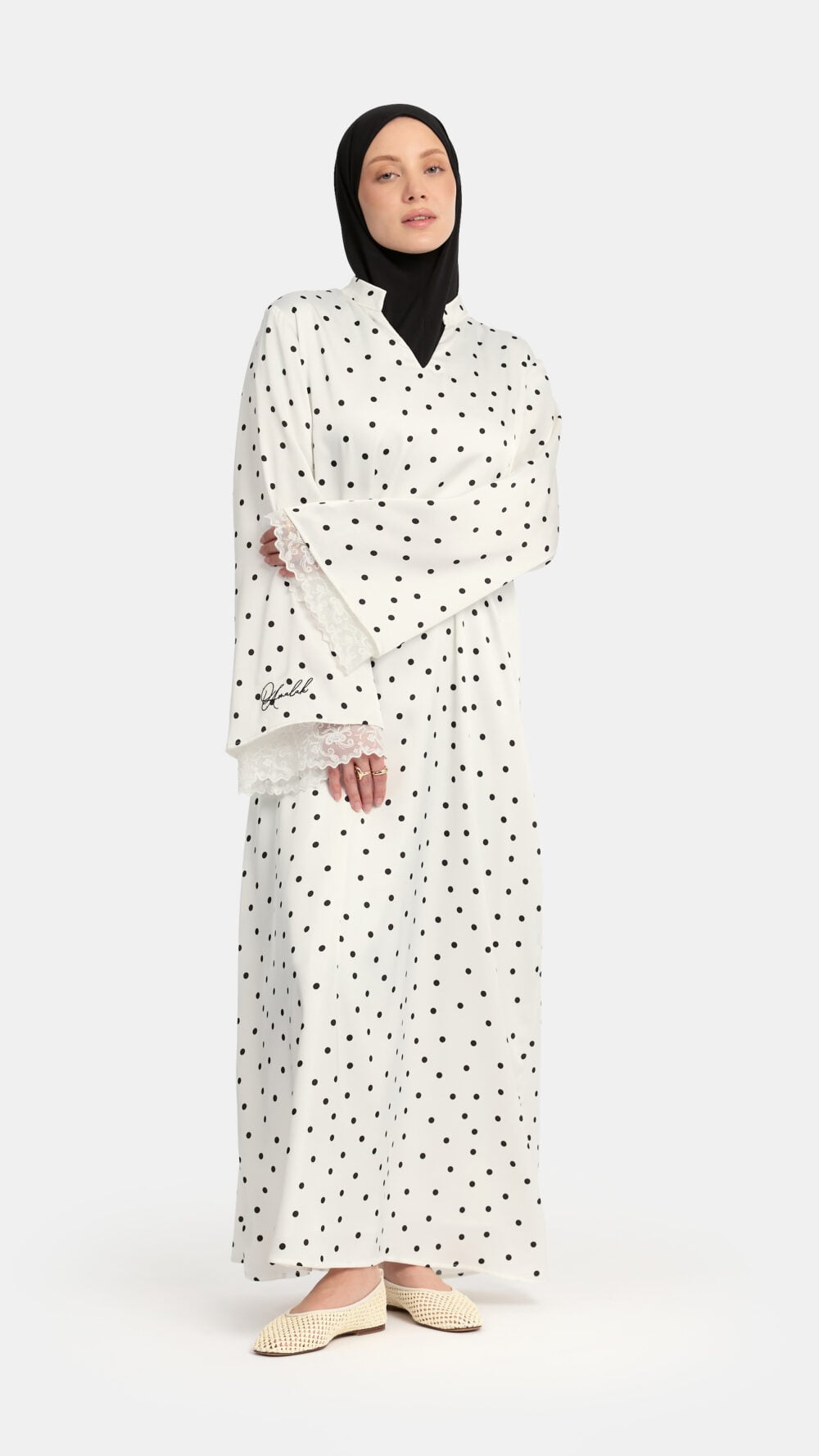 Soft dot Double lace sleeve abaya White