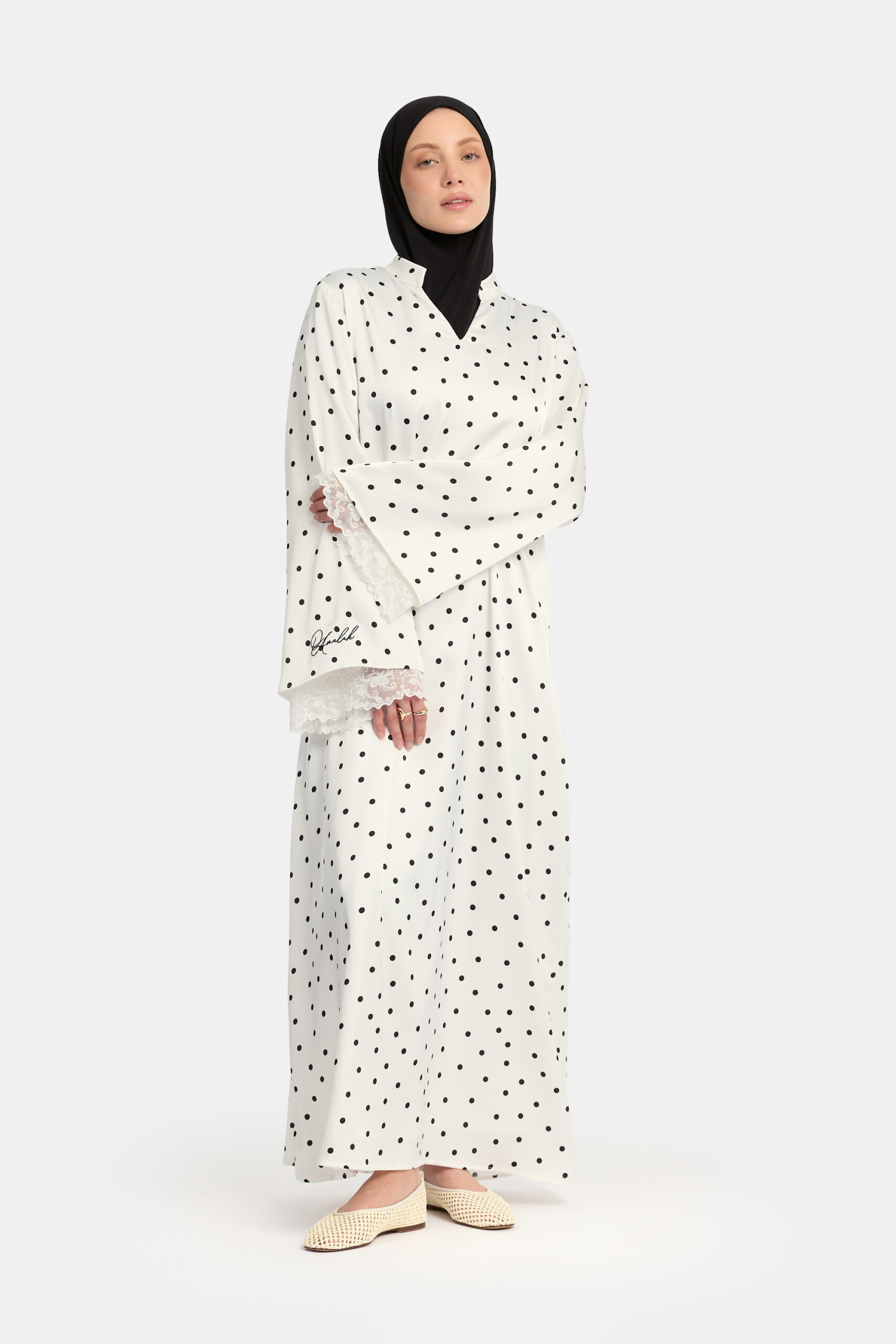 Soft dot Double lace sleeve abaya White